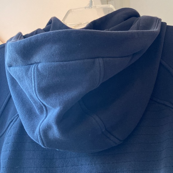 Lululemon Hooded Radiant Jacket in Black - Picture 7 of 9